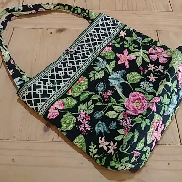 Vera Bradley Handbags - 🎉🎉Host Pick🎉🎉 Vera Bradley "Botanica" Tote